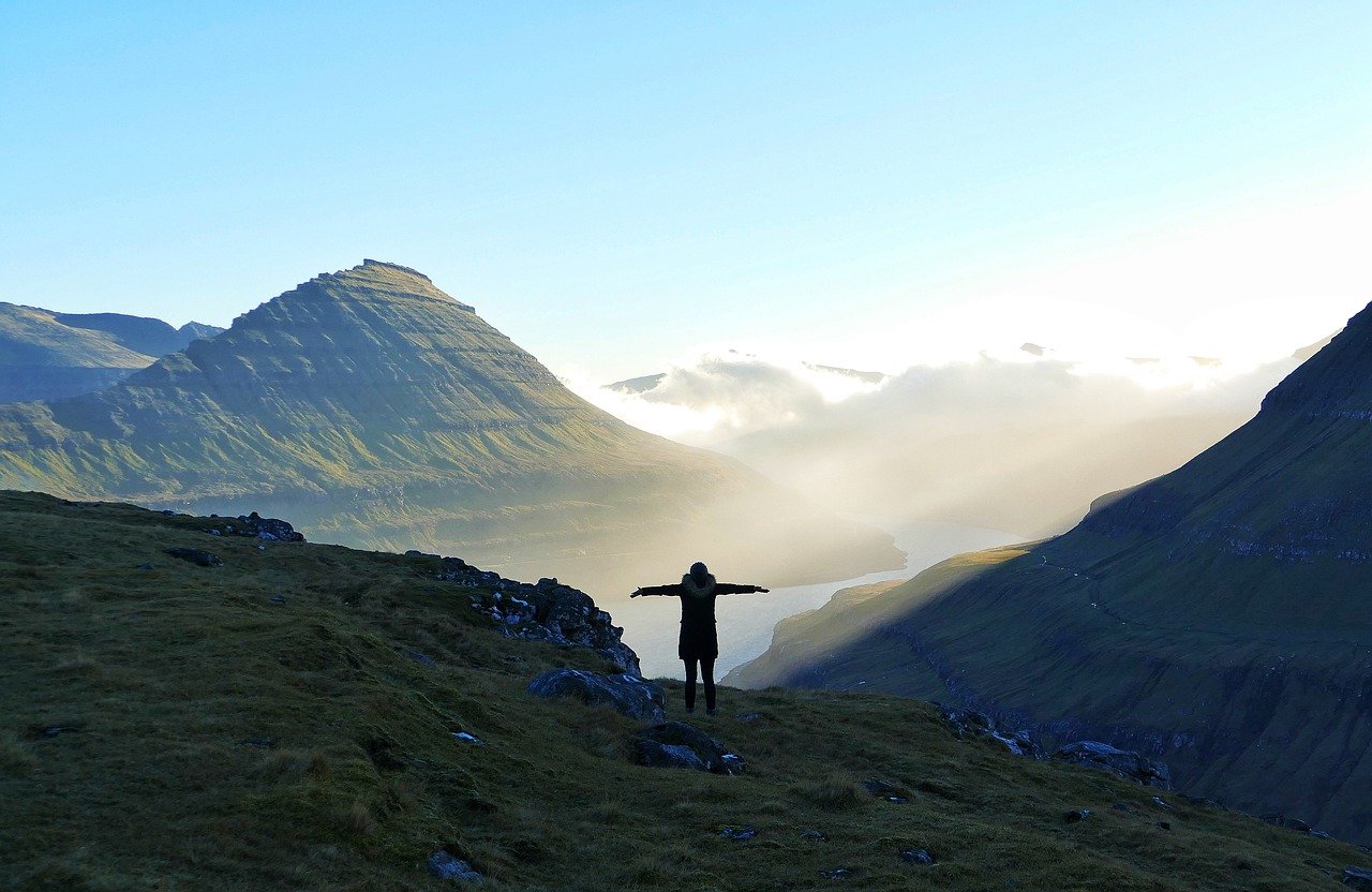 hiking-faroe-island